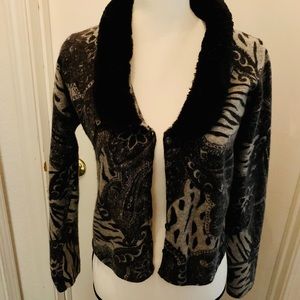 Nina Leonard sweater size small women’s